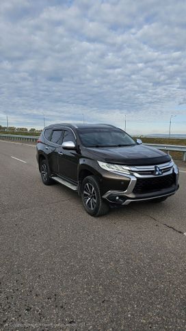 SUV   Mitsubishi Pajero Sport 2017 , 3100000 , 