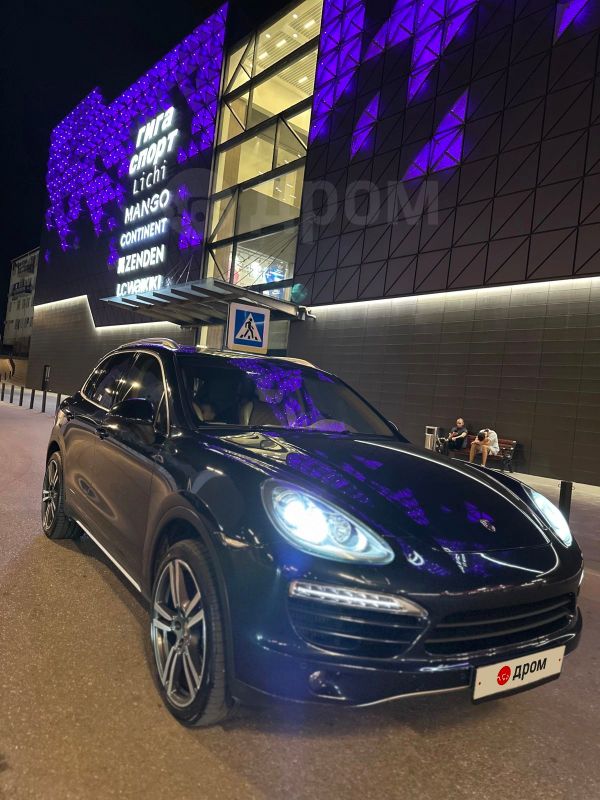 SUV   Porsche Cayenne 2012 , 3100000 , 