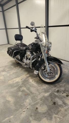   Harley-Davidson Road King Classic FLHRC 2010 , 1200000 , 