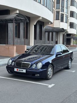  Mercedes-Benz E-Class 2000 , 750000 , 