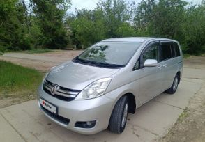    Toyota Isis 2012 , 1350000 , 