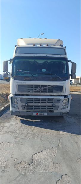   Volvo FM9 2003 , 2700000 , 