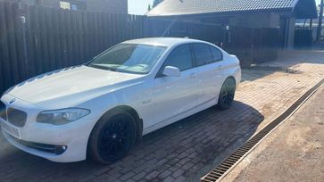  BMW 5-Series 2012 , 2600000 , 