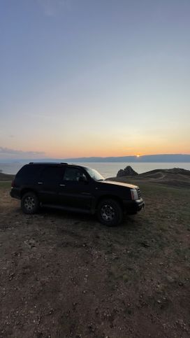 SUV   Cadillac Escalade 2002 , 890000 , 
