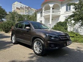 SUV   Volkswagen Tiguan 2013 , 1300000 , 