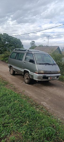    Toyota Town Ace 1990 , 100000 , 