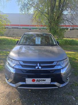SUV   Mitsubishi Outlander 2018 , 2825000 , 