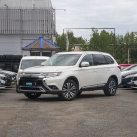 SUV   Mitsubishi Outlander 2018 , 1849000 , 