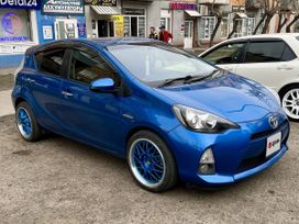  Toyota Aqua 2012 , 900000 , 