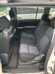    Toyota Isis 2018 , 1740000 , 