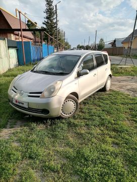  Nissan Note 2005 , 550000 , 