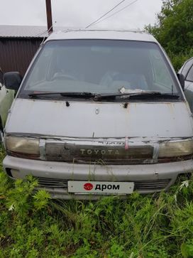    Toyota Town Ace 1990 , 235000 , -
