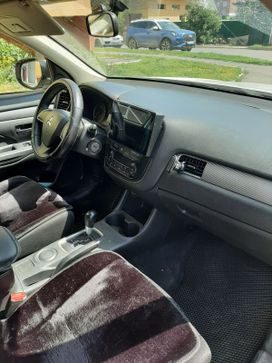 SUV   Mitsubishi Outlander 2014 , 1550000 , 