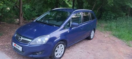    Opel Zafira 2013 , 820000 , 