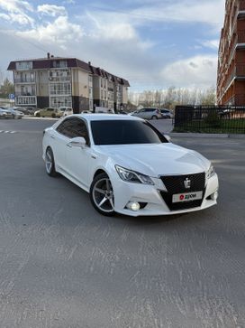  Toyota Crown 2013 , 2300000 , 