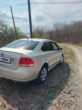  Volkswagen Polo 2014 , 800000 , --