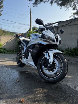   Honda CBR 600RR 2007 , 700000 ,  