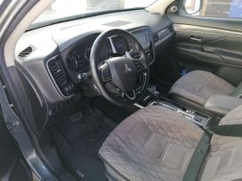 SUV   Mitsubishi Outlander 2019 , 2900000 , 