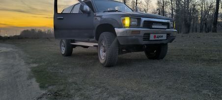 SUV или внедорожник Toyota Hilux Surf 1991 года, 820000 рублей, Кызыл