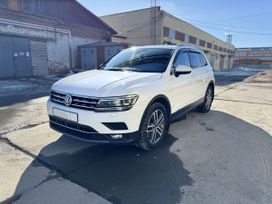 SUV   Volkswagen Tiguan 2019 , 3700000 , 