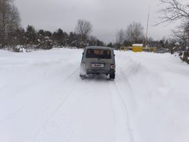 SUV    4x4 2131  2003 , 230000 , 