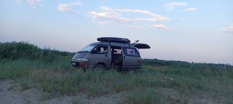    Toyota Town Ace 1995 , 400000 , 