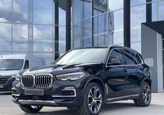  X5, 2021