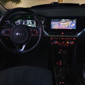 SUV   Kia Niro 2021 , 2270000 , 