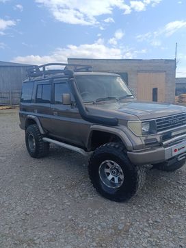 SUV   Toyota Land Cruiser Prado 1992 , 2200000 ,  