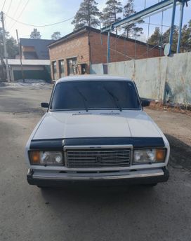   2107 2004 , 300000 , 