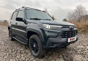SUV      2023 , 1380000 , 