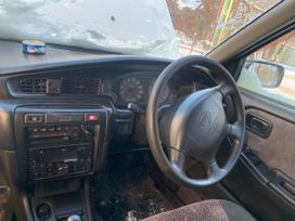  Nissan Bluebird 2000 , 235000 , 