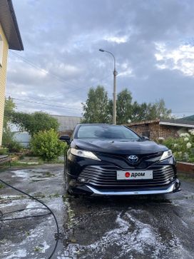  Toyota Camry 2017 , 2300000 , 
