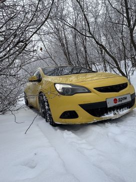  3  Opel Astra GTC 2012 , 800000 , 