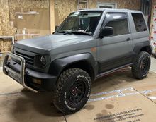 - Pajero Junior