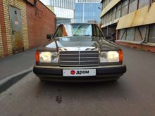  E-Class, 1990