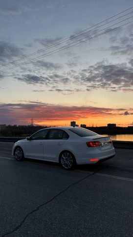 - Jetta, 2012