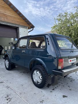  3   4x4 2121  1997 , 305000 , 