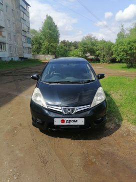  Honda Fit Shuttle 2011 , 1090000 , 