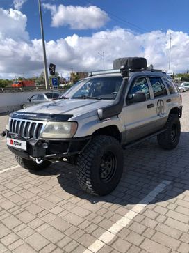 SUV   Jeep Grand Cherokee 2002 , 825000 , 