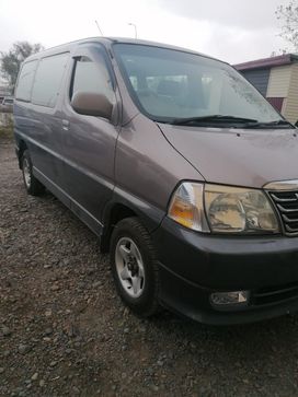    Toyota Grand Hiace 2002 , 1399000 , 