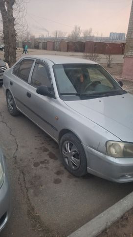  Hyundai Accent 2005 , 300000 , 