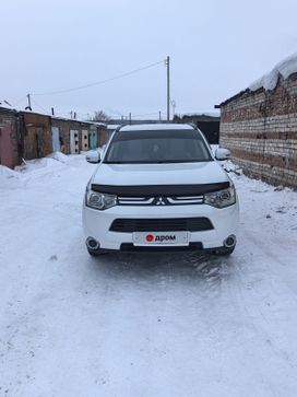 SUV   Mitsubishi Outlander 2013 , 2050000 , 
