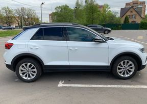 SUV   Volkswagen T-Roc 2022 , 2300000 , 