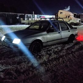  Ford Sierra 1983 , 130000 , 