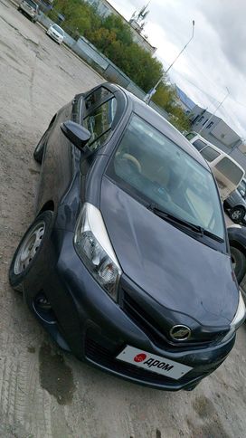  Toyota Vitz 2012 , 888000 , 