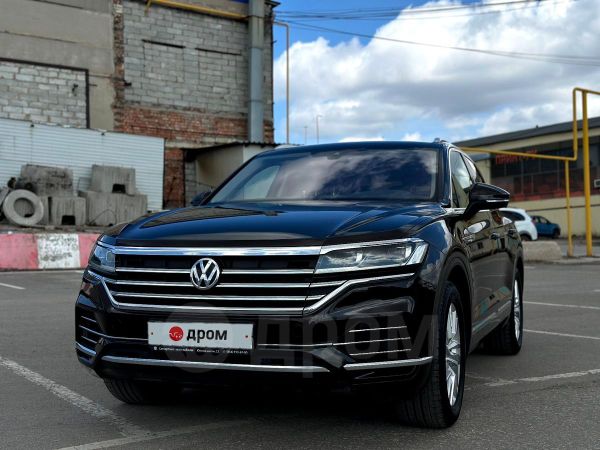 SUV   Volkswagen Touareg 2018 , 5100000 , 