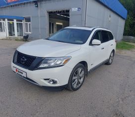 SUV   Nissan Pathfinder 2013 , 750000 ,  