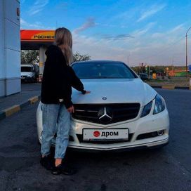  Mercedes-Benz E-Class 2010 , 1400000 , --