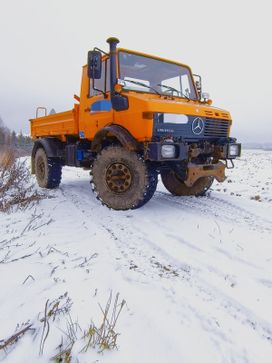 -  Mercedes-Benz Unimog 1998 , 3575000 , 